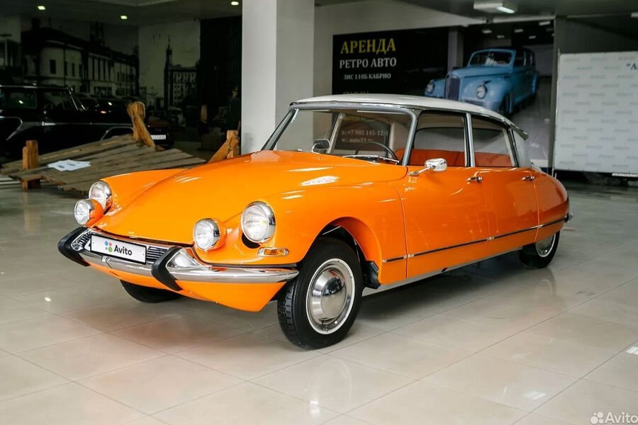 "Иконный Citroen DS из фильма о Фантомасе выставлен на продажу в России за 11,5 млн рублей!"