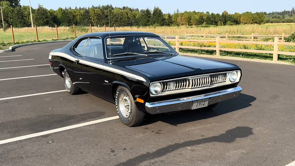 "Идеальный Plymouth Duster: Капсула времени, которая впечатляет в США!"