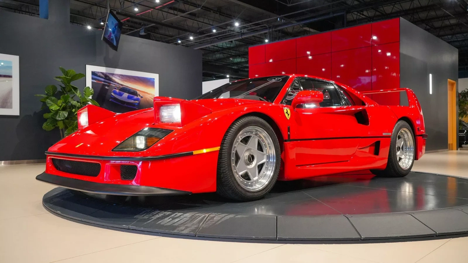 Раритетное предложение: Ferrari F40 с поразительно низким пробегом в продаже!