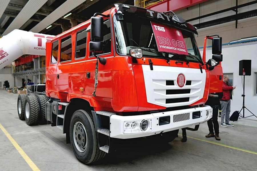 Чехия завершила сборку культового грузовика Tatra T815