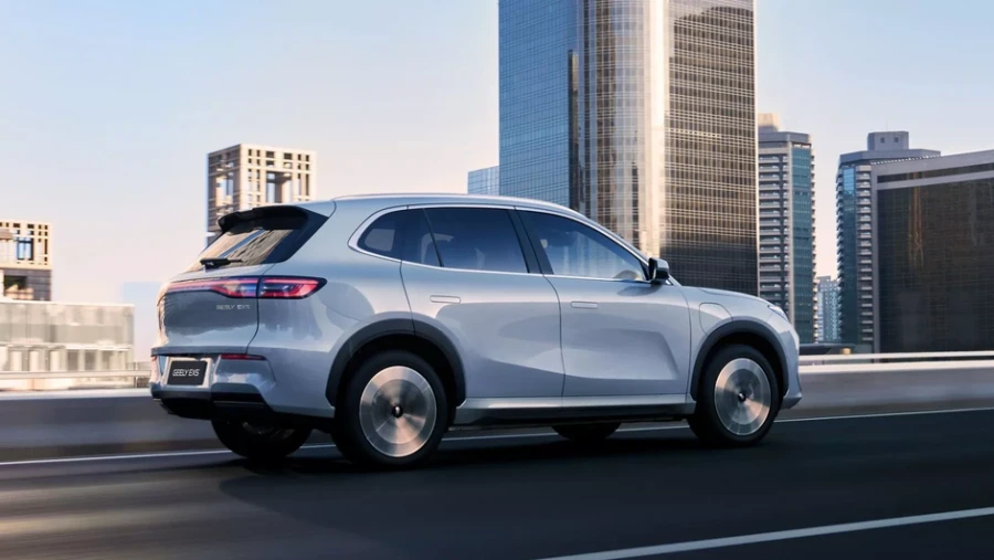 Geely в Белоруссии продаётся почти за половину цены по сравнению с Россией