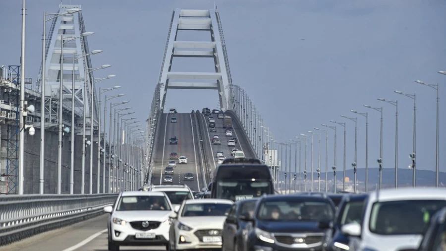 Автомобили перед Крымским мостом больше не стоят в очереди
