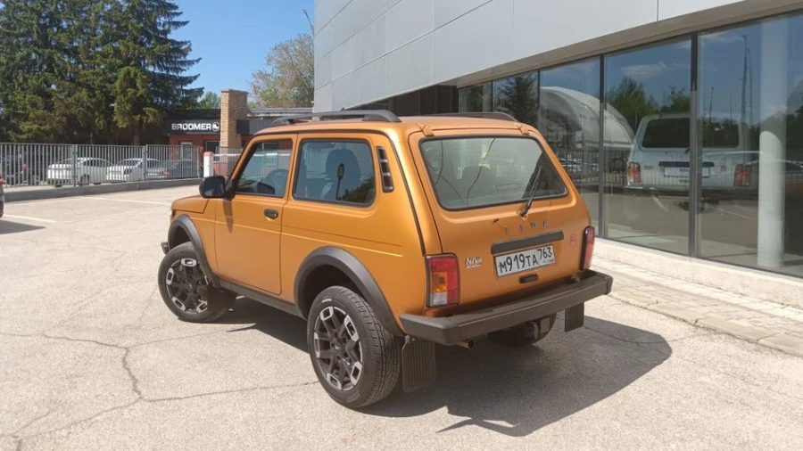 Lada Niva Sport в стильном матовом исполнении: новые фотографии авто
