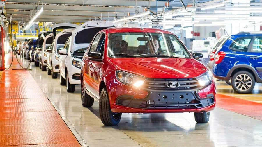 Lada Granta представила цены на варианты с полным оснащением