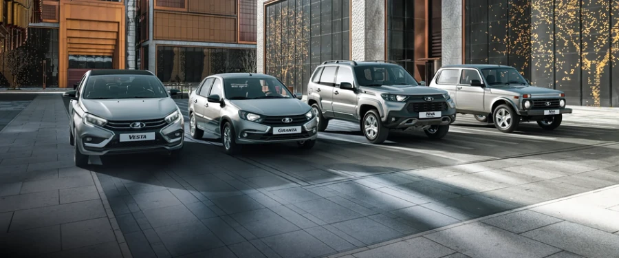 Lada сократила продажи на треть в апреле