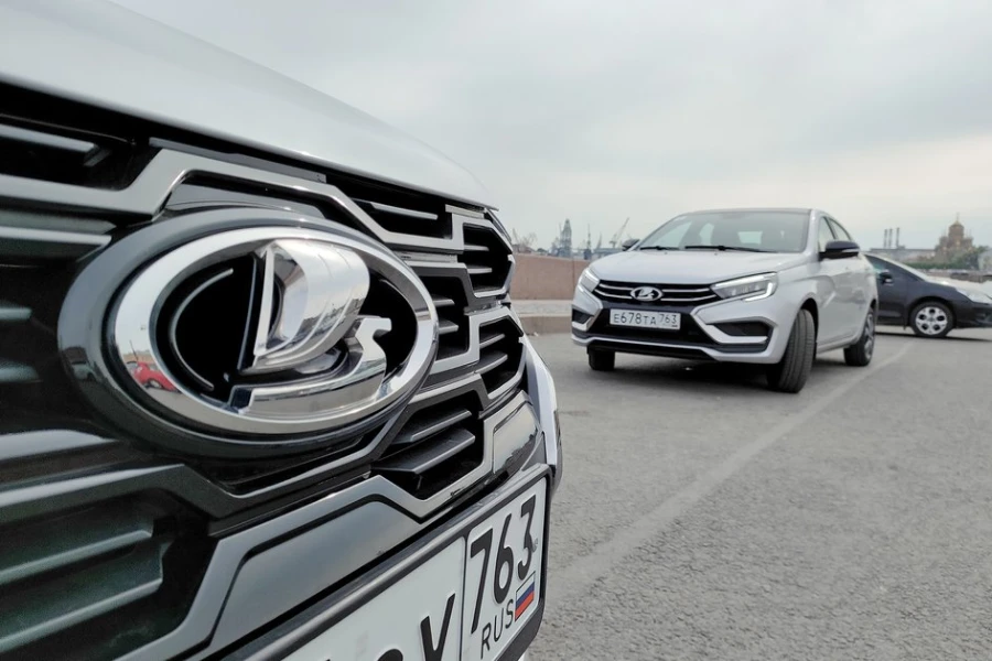 АвтоВАЗ представил новый график замены масла для Vesta с китайской механической трансмиссией