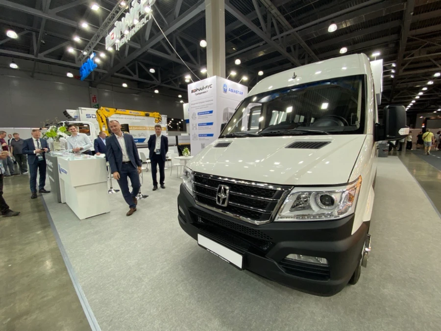 Конкурент Volkswagen Crafter представлен на выставке COMvex