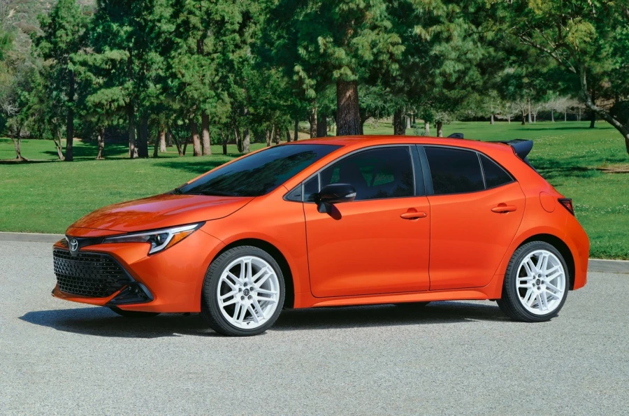 Toyota Corolla FX возвращает в восьмидесятые: ностальгия по классике автомобилей