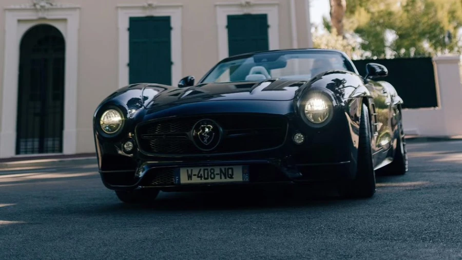 Нидерланды представили новый вариант Mercedes-Benz 300 SL в современном исполнении