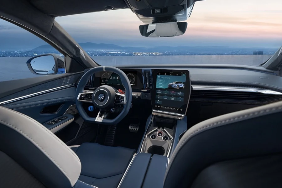 Alpine A390 дебютировал на автопремьере кроссоверов