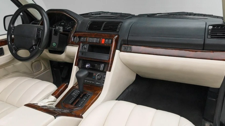 Range Rover с уникальными характеристиками выставлен на продажу по заоблачной цене