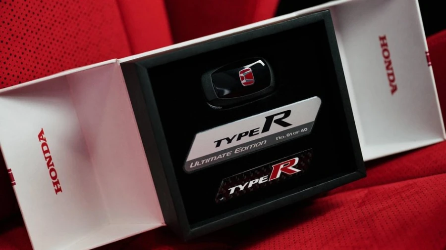 Civic Type R от Honda завершает свое пребывание в Европе уникальной специальной версией
