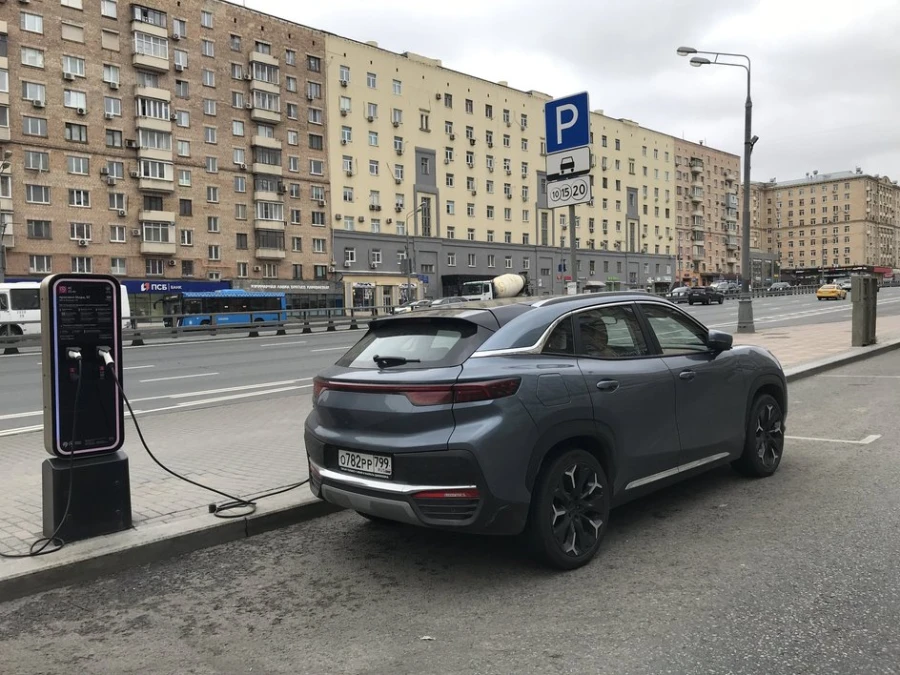 Импорт электромобилей снизился на 34 процента в 2024 году