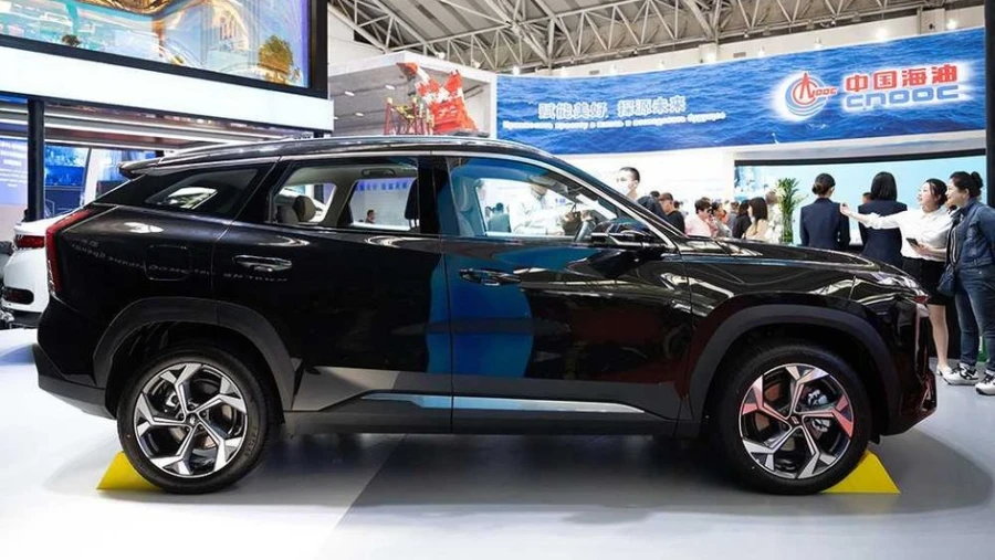 Geely Atlas может обойтись дороже, чем новый кроссовер Knewstar 002 в России
